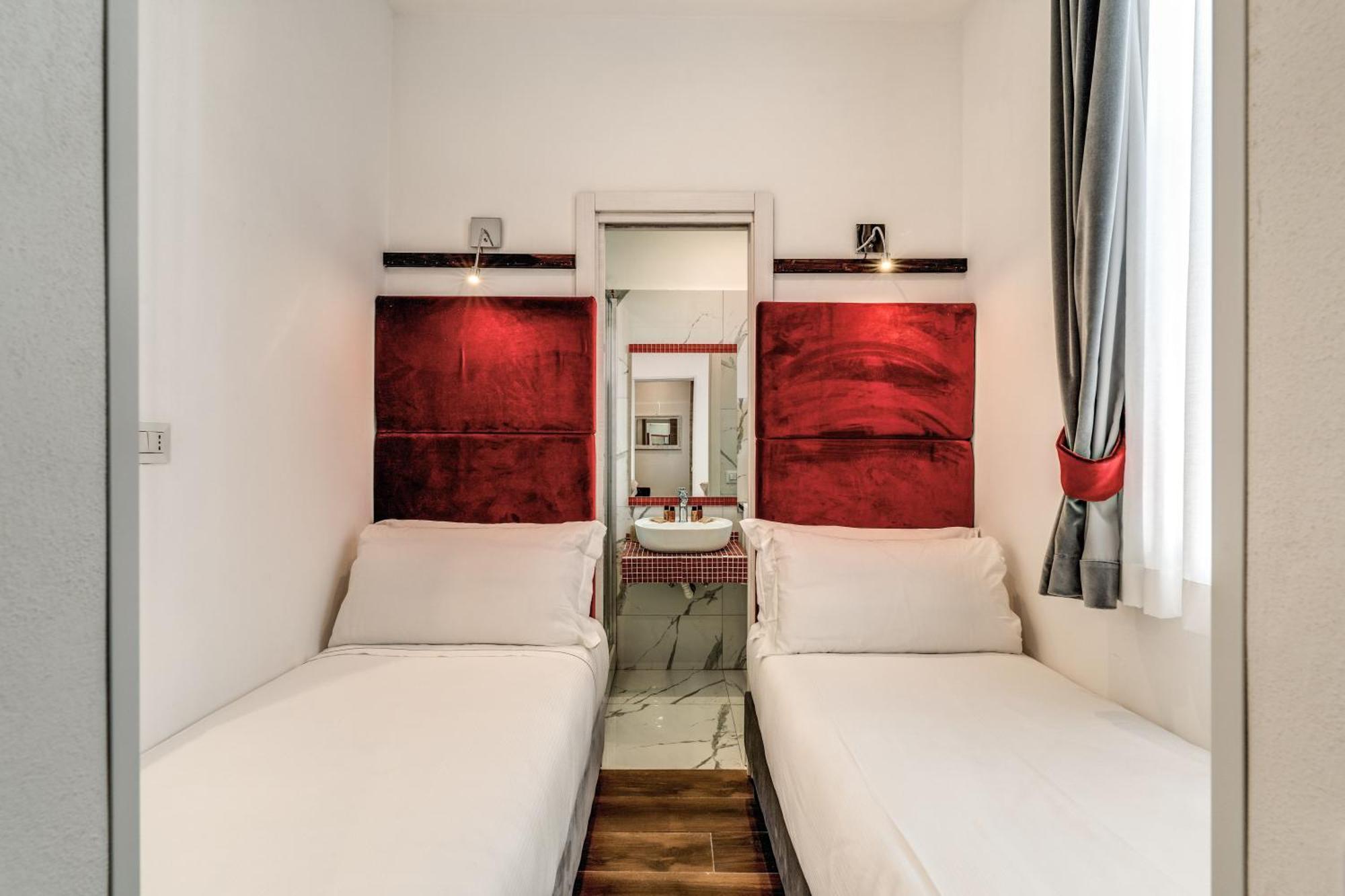 Piazza Di Spagna Comfort Rooms Rome Exterior photo